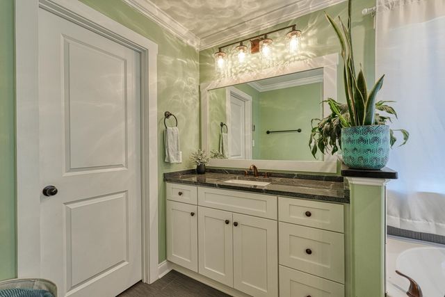 136 N Stallion Drive, Cowpens, SC 29330