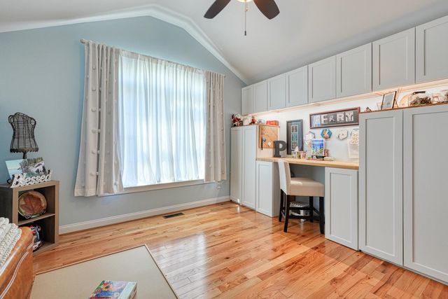 136 N Stallion Drive, Cowpens, SC 29330