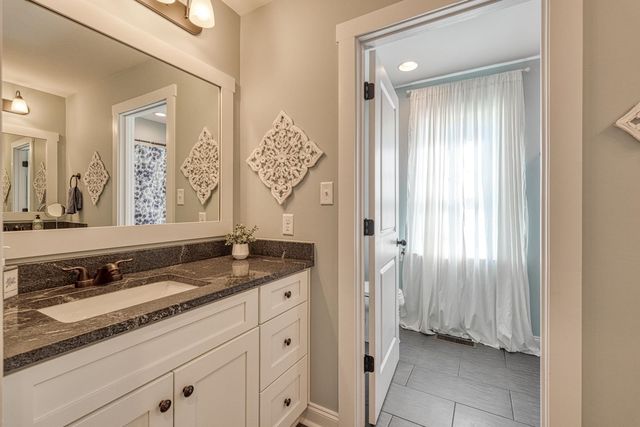 136 N Stallion Drive, Cowpens, SC 29330