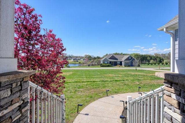 136 N Stallion Drive, Cowpens, SC 29330