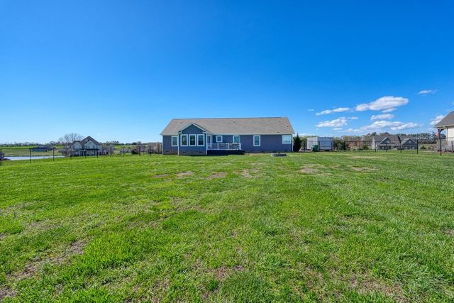 136 N Stallion Drive, Cowpens, SC 29330