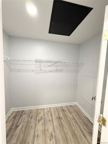 47515 Ormskirk Drive, Canton, MI 48188