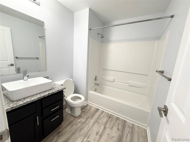 47515 Ormskirk Drive, Canton, MI 48188
