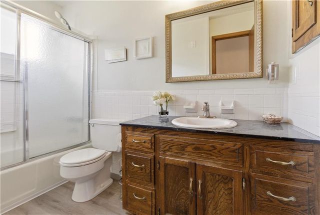 11618 Manchester Avenue, Kansas City, MO 64134