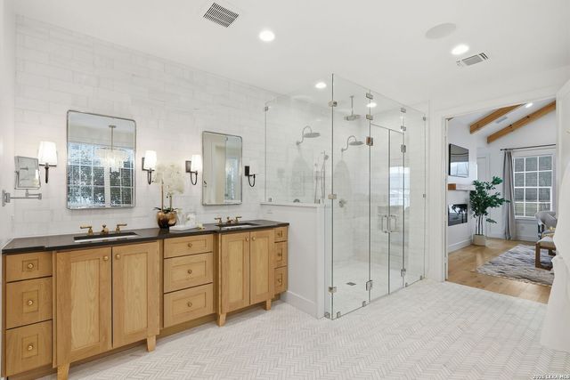 807 Wade Road, New Braunfels, TX 78132