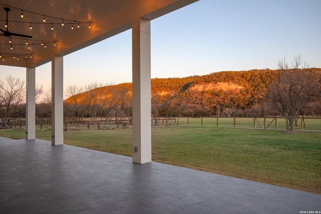 807 Wade Road, New Braunfels, TX 78132