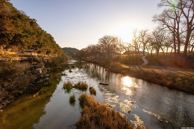 807 Wade Road, New Braunfels, TX 78132