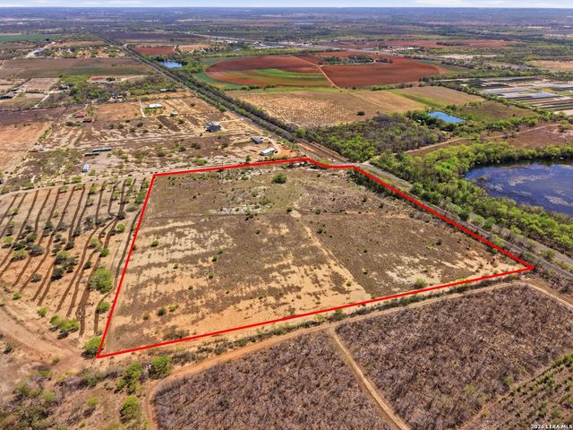 14215 quintana, Atascosa, TX 78002