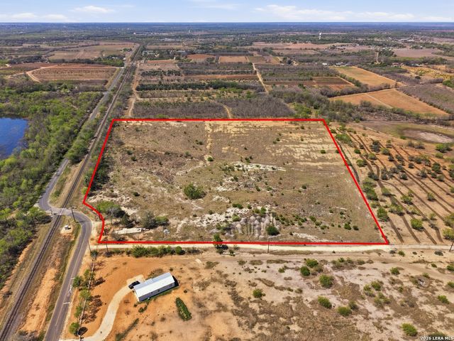 14215 quintana, Atascosa, TX 78002