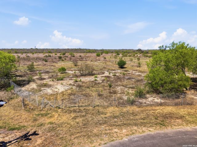 14215 quintana, Atascosa, TX 78002
