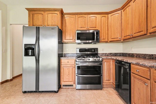 2802 E Saint Andrews Road, Winona Lake, IN 46590