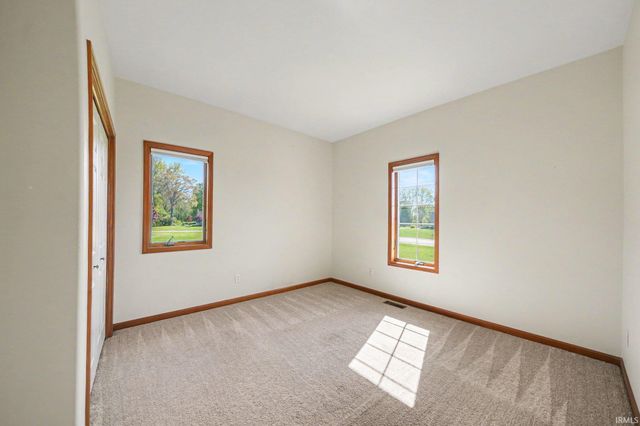 2802 E Saint Andrews Road, Winona Lake, IN 46590