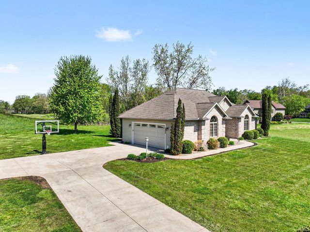 2802 E Saint Andrews Road, Winona Lake, IN 46590