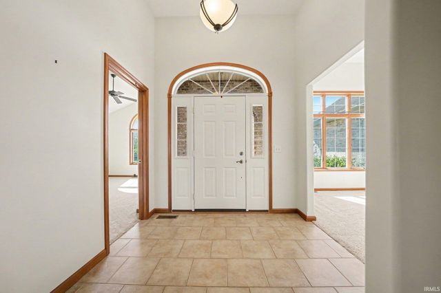 2802 E Saint Andrews Road, Winona Lake, IN 46590