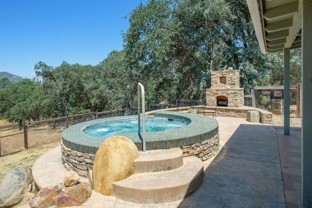 29412 Gibbs Ranch Road, Tollhouse, CA 93667