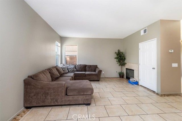 6486 Gladiola Street, Eastvale, CA 92880