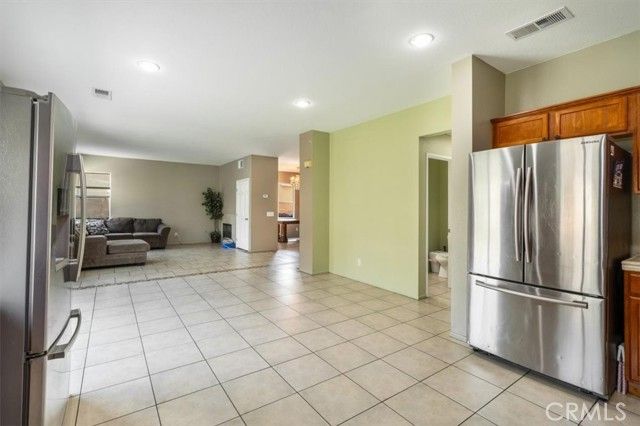 6486 Gladiola Street, Eastvale, CA 92880