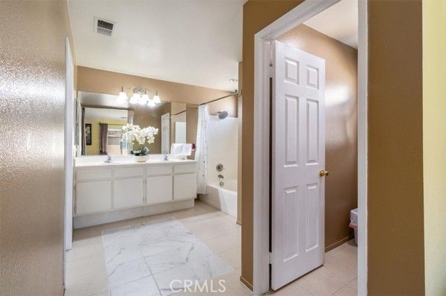 6486 Gladiola Street, Eastvale, CA 92880