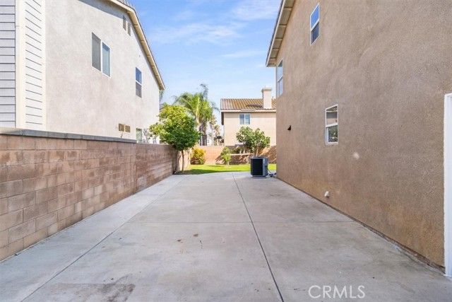 6486 Gladiola Street, Eastvale, CA 92880