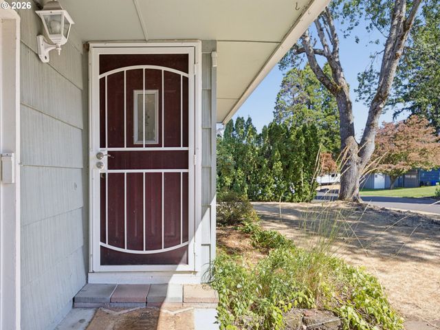 3267 Se 179TH Ave, Portland, OR 97236