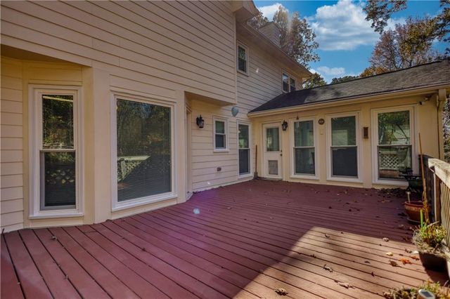 1702 Windsor Chase Court, Lawrenceville, GA 30043