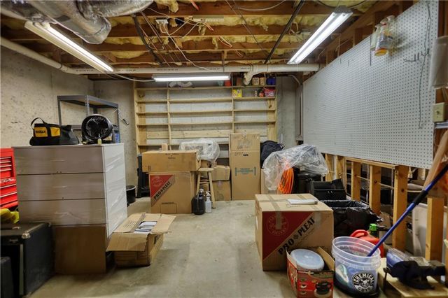 1702 Windsor Chase Court, Lawrenceville, GA 30043