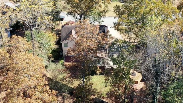 1702 Windsor Chase Court, Lawrenceville, GA 30043