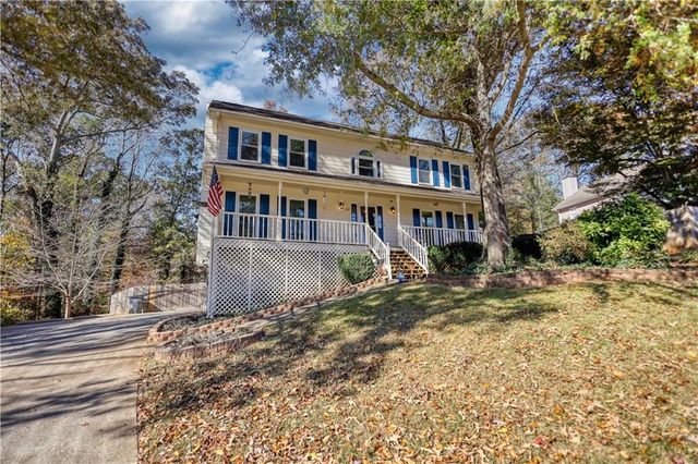 1702 Windsor Chase Court, Lawrenceville, GA 30043