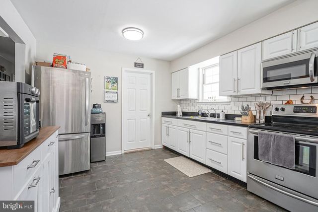 161 ELY AVE, Franklinville, NJ 08322