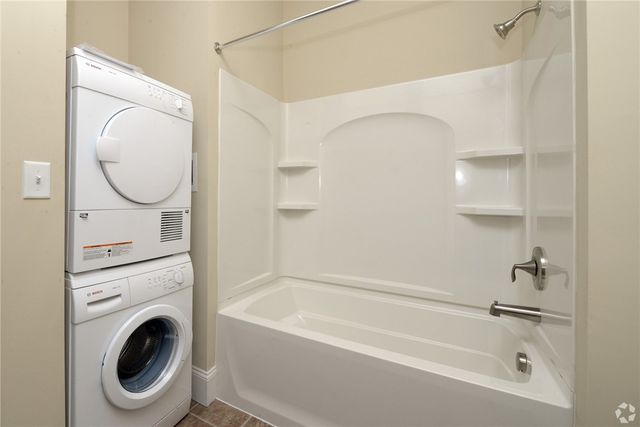 75 POCASSET Street 305, Johnston, RI 02919