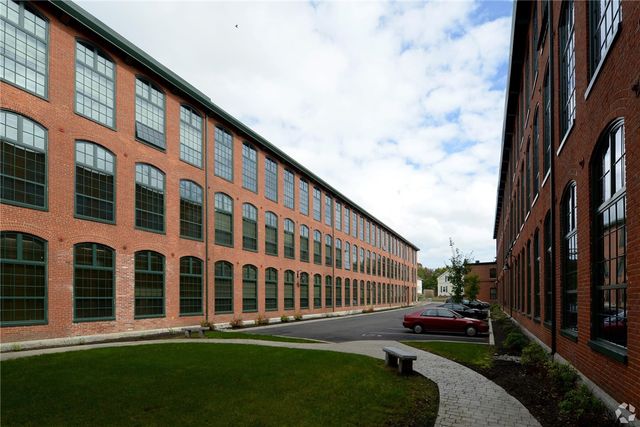 75 POCASSET Street 305, Johnston, RI 02919