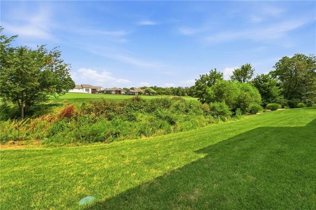 914 Churchill Circle, Raymore, MO 64083