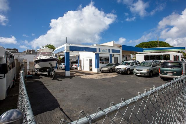 3331 Campbell Avenue, Honolulu, HI 96815