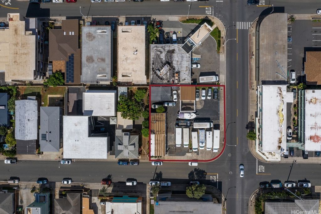 3331 Campbell Avenue, Honolulu, HI 96815