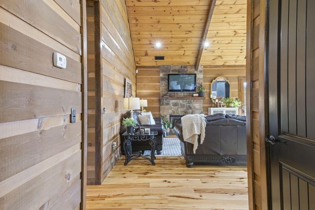 3275 Tunnel Hill Rd Road, Cleveland, TN 37311