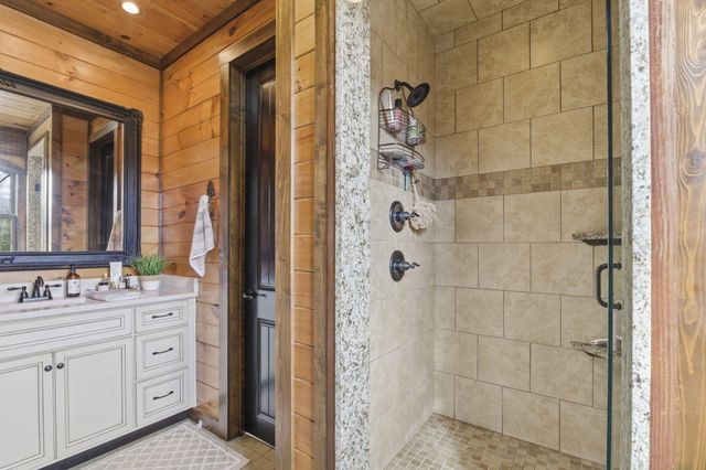 3275 Tunnel Hill Rd Road, Cleveland, TN 37311