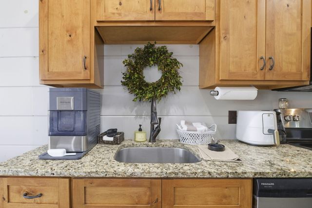 3275 Tunnel Hill Rd Road, Cleveland, TN 37311