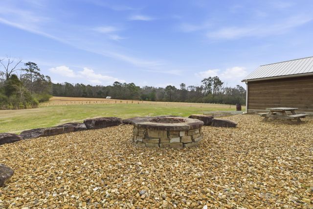 3275 Tunnel Hill Rd Road, Cleveland, TN 37311