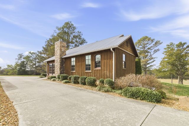 3275 Tunnel Hill Rd Road, Cleveland, TN 37311