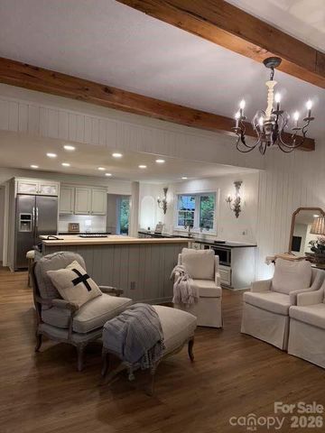 212 Estate Drive, Hendersonville, NC 28739