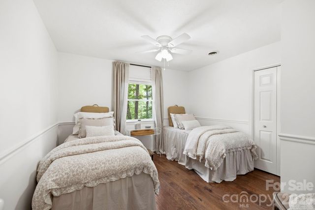 212 Estate Drive, Hendersonville, NC 28739