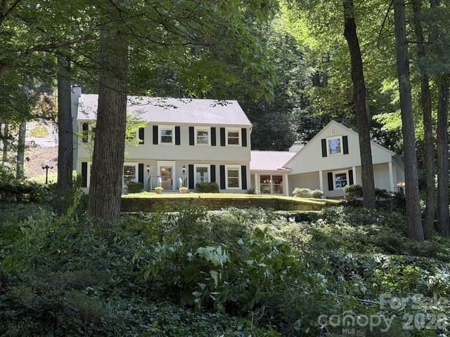 212 Estate Drive, Hendersonville, NC 28739