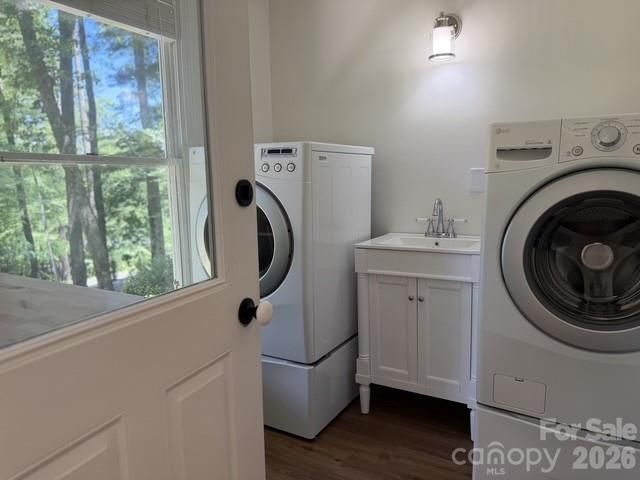 212 Estate Drive, Hendersonville, NC 28739
