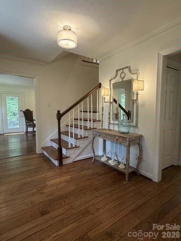 212 Estate Drive, Hendersonville, NC 28739