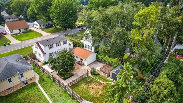 1404 12th Avenue NE, Rochester, MN 55906