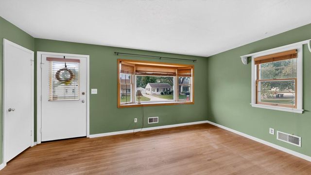 1404 12th Avenue NE, Rochester, MN 55906