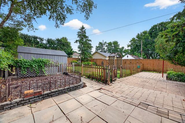 1404 12th Avenue NE, Rochester, MN 55906