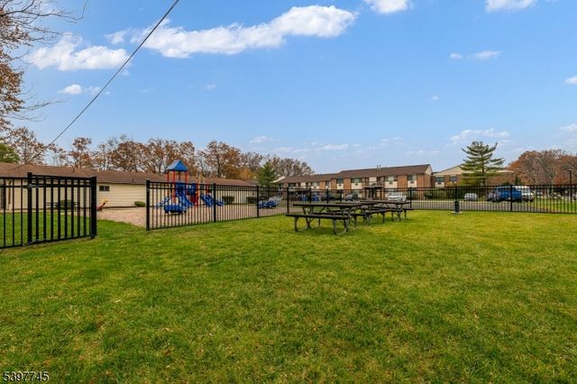 641 Cricket Ln, Woodbridge Twp., NJ 07095