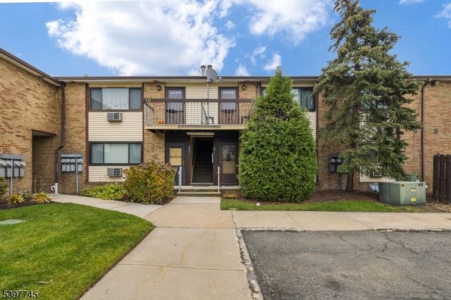 641 Cricket Ln, Woodbridge Twp., NJ 07095