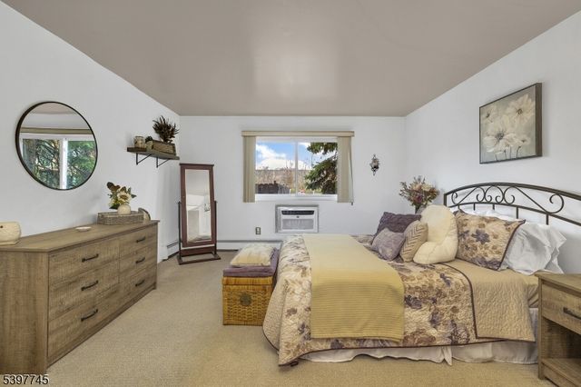 641 Cricket Ln, Woodbridge Twp., NJ 07095